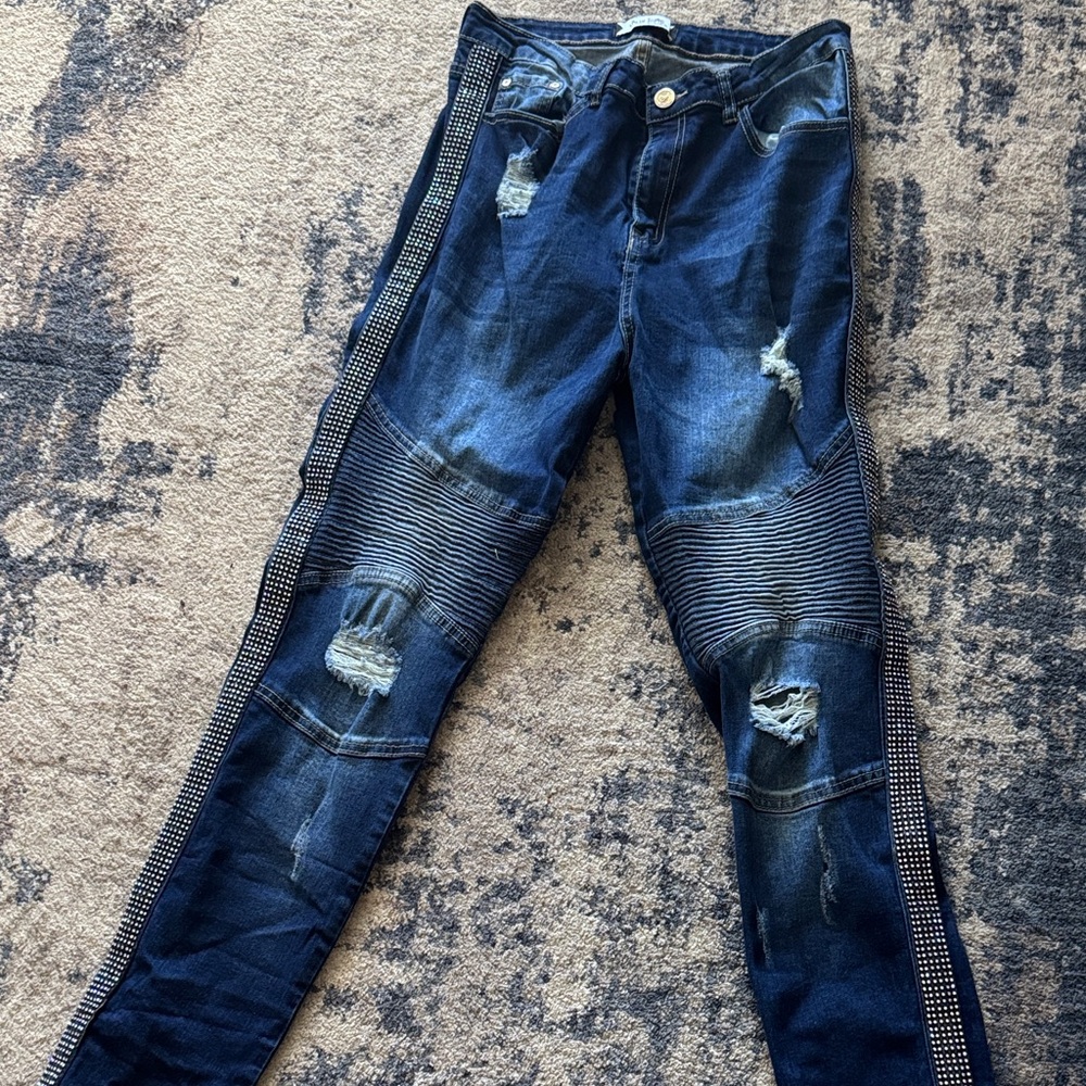 Women's Distressed Skinny Jeans - Blue